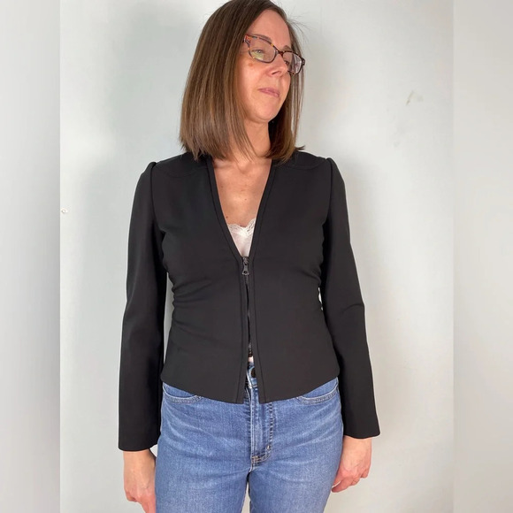 Valentino Black Cropped Zip front Blazer Jacket, size 8 (fits like a 4/6) - Picture 2 of 13